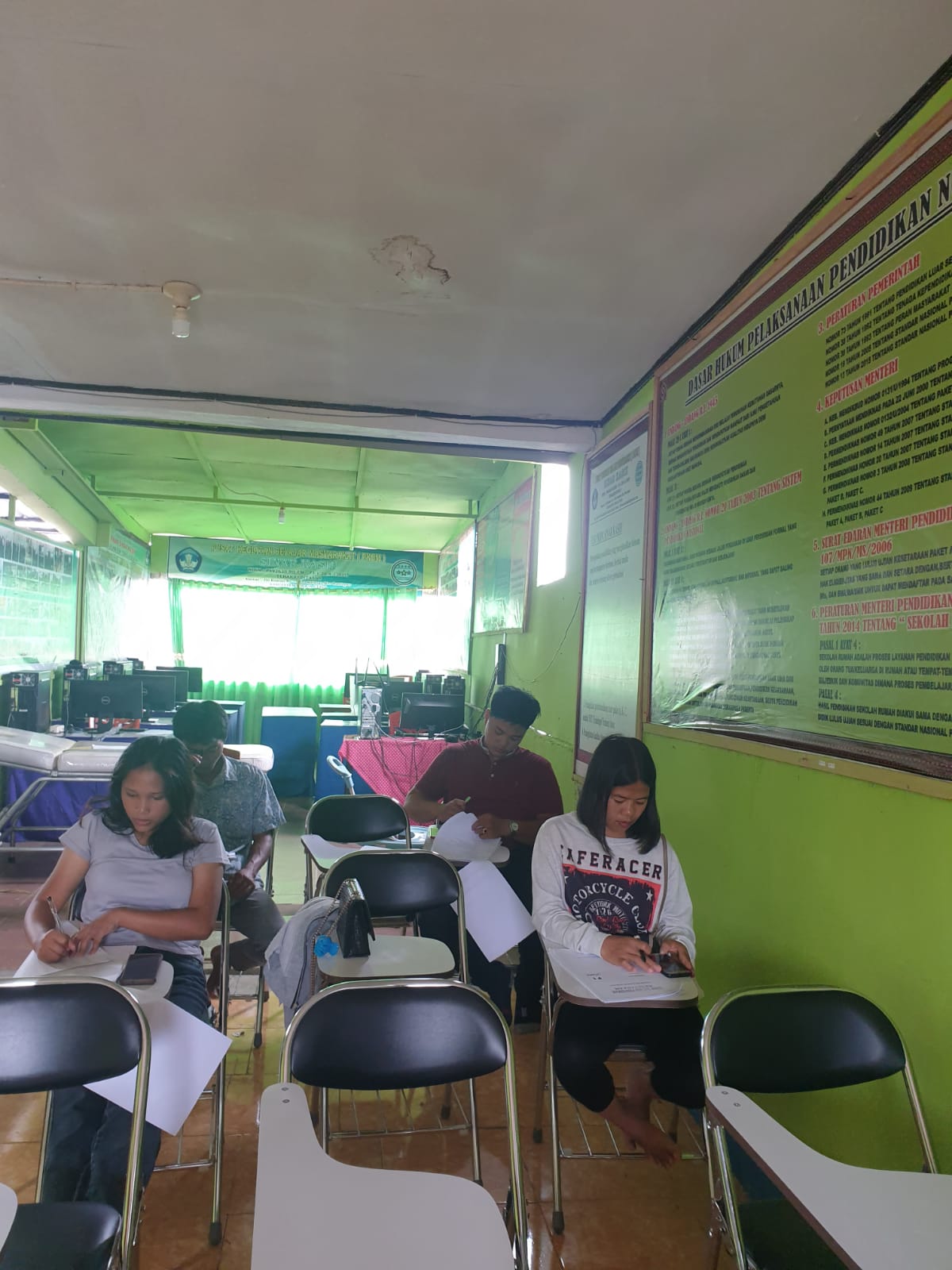 Ruang Kelas Paket C PKBM Sinar Kasih — kesetaraan SMA