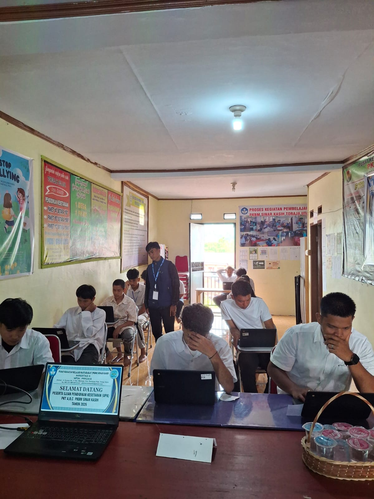 Pelaksanaan Ujian Pendidikan Kesetaraan Paket C Tahun Ajaran 2025/2026 di PKBM Sinar Kasih